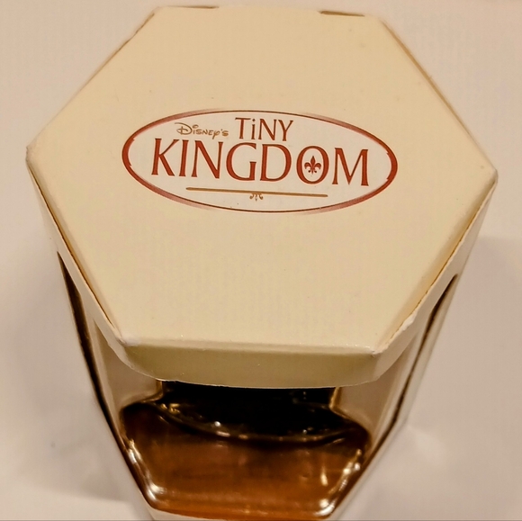 Disney Store Tiny Kingdom 101 Dalmatians Cruella's Car - Picture 7 of 10